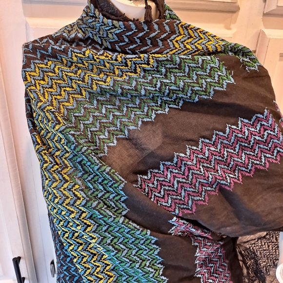 Hirbawi Original Of Palenstine Keffiyeh Multicolor Zigzag Pattern Scarf Wrap - Picture 3 of 7
